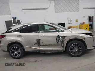 2019 Lexus RX with VIN 2T2BZMCA9KC200194, listed as a IAAI auction lot 41595521 with 70,038 mi miles. Bid and sale history available at carsss.com. Image 13.