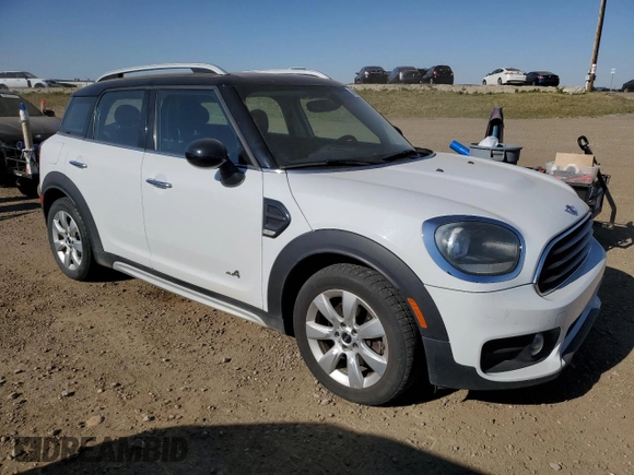 2018 MINI Countryman Cooper with VIN WMZYV5C30J3E03177, listed as a Copart auction lot 70068524 with 89,377 mi miles and Clean Title. Bid and sale history available at carsss.com. Image 4.