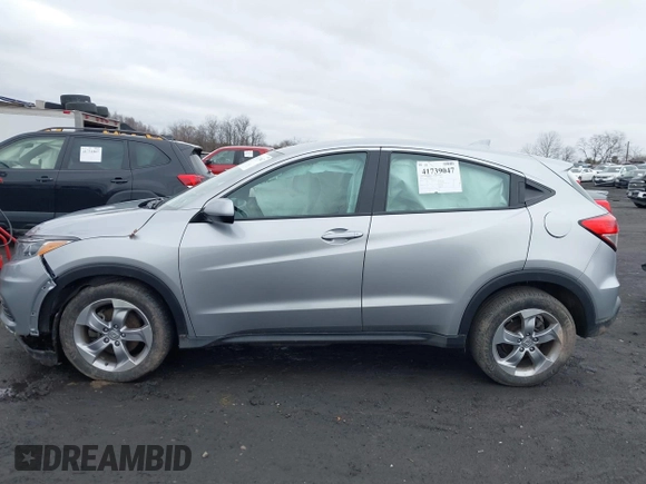2021 Honda HR-V LX with VIN 3CZRU6H30MM705682, listed as a IAAI auction lot 41739047 with 38,739 mi miles. Bid and sale history available at carsss.com. Image 14.