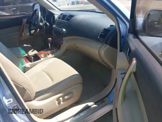2009 Toyota Highlander Limited with VIN JTEES42AX92147677, listed as a IAAI auction lot 42231728 with 226,887 mi miles and . Bid and sale history available at DreamBid. Image 5.