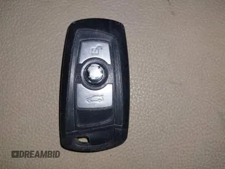 2015 BMW 3 Series 320i с VIN WBA3B1G50FNT07918, выставлен на аукционе IAAI как лот 41876026 с пробегом 83 220 миль миль и . История ставок и продаж доступна на DreamBid. Изображение 11.