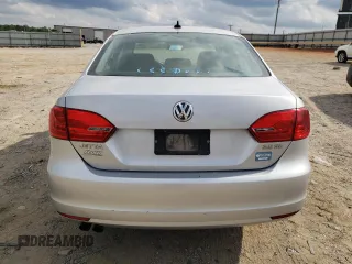 2013 Volkswagen Jetta SE with VIN 3VWDX7AJ6DM359415, listed as a Copart auction lot 54653435 with 189,463 mi miles and Clean title. Bid and sale history available at DreamBid. Image 6.