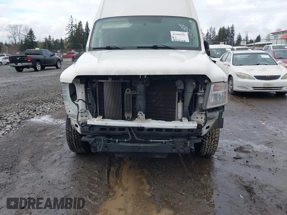 2021 Nissan NV Cargo SV z VIN 1N6BF0LY8MN803945, wystawiony jako IAAI lot #41459255 z przebiegiem 70 324 mil mil oraz . Historia ofert i sprzedaży dostępna na DreamBid. Obrazek 6.