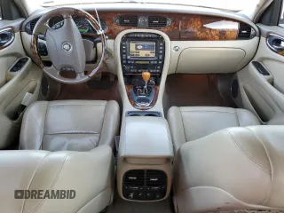 2006 Jaguar XJ with VIN SAJWA79B96SH08625, listed as a Copart auction lot 72785564 with 119,434 mi miles and Non Repairable. Bid and sale history available at carsss.com. Image 8.