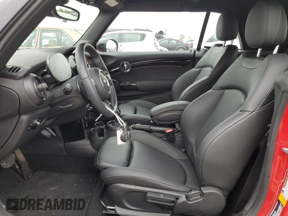 2023 MINI Convertible Cooper S с VIN WMW43DL07P3P47046, выставлен на аукционе Copart как лот 71647614 с пробегом 10 498 миль миль и Списание • Salvage title. История ставок и продаж доступна на DreamBid. Изображение 7.