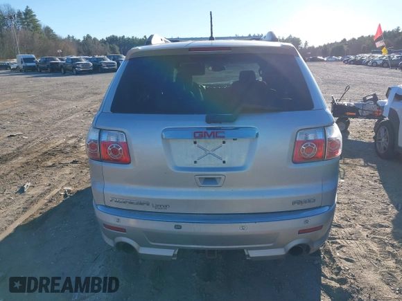 2011 GMC Acadia Denali with VIN 1GKKVTED0BJ403615, listed as a IAAI auction lot 40858532 with 204,232 mi miles. Bid and sale history available at carsss.com. Image 16.