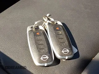 2024 Nissan Pathfinder SL z VIN 5N1DR3CB6RC230381, wystawiony jako IAAI lot #41201816 z przebiegiem 7 245 mil mil oraz . Historia ofert i sprzedaży dostępna na DreamBid. Obrazek 11.