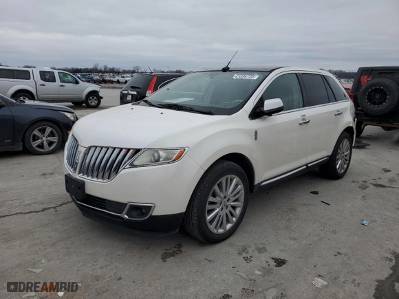 2011 Lincoln MKX with VIN 2LMDJ8JK0BBJ32092, listed as a Copart auction lot 41694735 with 181,870 mi miles and Salvage Title. Bid and sale history available at carsss.com. Image 1.