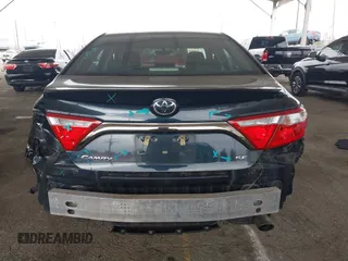 2015 Toyota Camry XLE with VIN 4T1BF1FK5FU996477, listed as a IAAI auction lot 42051830 with 102,226 mi miles. Bid and sale history available at carsss.com. Image 17.