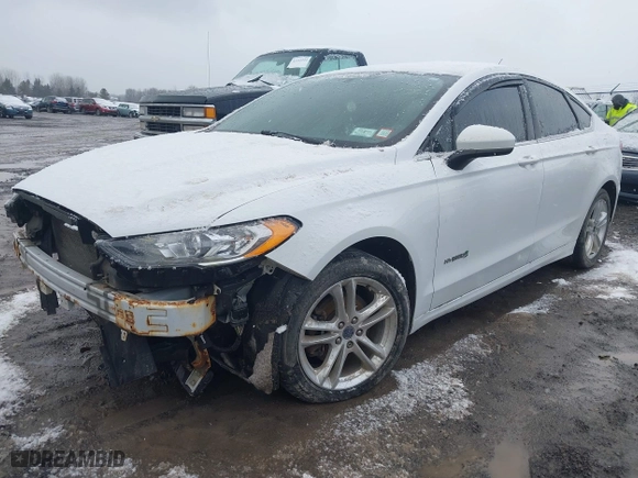 2018 Ford Fusion Hybrid SE with VIN 3FA6P0LU1JR172310, listed as a IAAI auction lot 41124028 with 149,982 mi miles. Bid and sale history available at carsss.com. Image 18.
