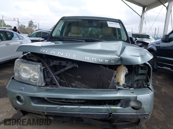 2006 Land Rover Range Rover Sport HSE with VIN SALSF25466A923626, listed as a IAAI auction lot 42067711 with 61,189 mi miles and . Bid and sale history available at DreamBid. Image 12.