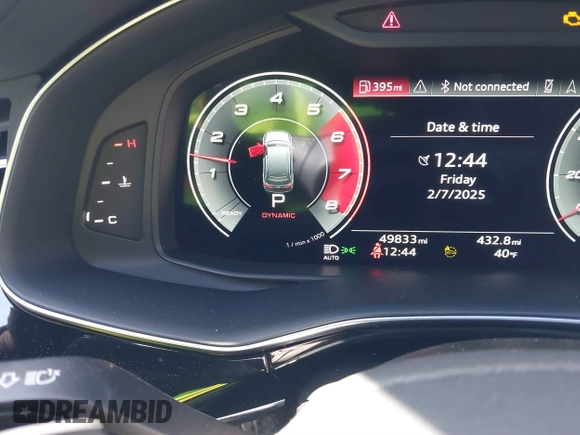 2022 Audi SQ7 Premium Plus z VIN WA1AWBF77ND004382, wystawiony jako IAAI lot #41537565 z przebiegiem 49 833 mil mil oraz . Historia ofert i sprzedaży dostępna na DreamBid. Obrazek 7.