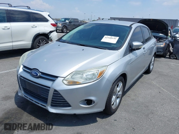 2014 Ford Focus SE with VIN 1FADP3F22EL185266, listed as a IAAI auction lot 42168142 with 177,283 mi miles and . Bid and sale history available at carsss.com. Image 6.