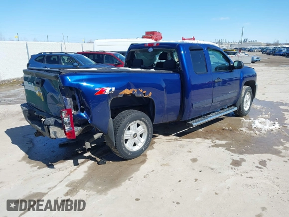 2013 Chevrolet Silverado 1500 LT with VIN 1GCRKSE7XDZ104208, listed as a IAAI auction lot 41875994 with 61,548 mi miles and . Bid and sale history available at DreamBid. Image 4.