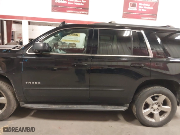 2017 Chevrolet Tahoe LS with VIN 1GNSCAKC2HR395732, listed as a IAAI auction lot 41149014 with 133,727 mi miles. Bid and sale history available at carsss.com. Image 14.