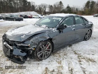 2021 Audi S6 Prestige z VIN WAUFFAF28MN063506, wystawiony jako Copart lot #44789355 z przebiegiem 34 071 mil mil oraz Szkody całkowita. Historia ofert i sprzedaży dostępna na DreamBid. Obrazek 1.