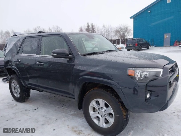2024 Toyota 4Runner SR5 Premium with VIN JTENU5JR8R6252234, listed as a IAAI auction lot 41392325 with 7,367 mi miles. Bid and sale history available at carsss.com. Image 13.