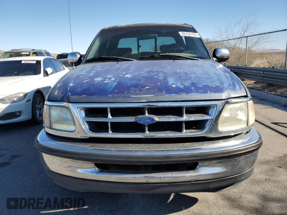 2002 Ford F-150 XLT with VIN 1FTRW07682KB94008, listed as a Copart auction lot 88724185 with 231,464 mi miles and Salvage Title. Bid and sale history available at carsss.com. Image 5.