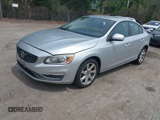 2014 Volvo S60 T5 z VIN YV1612FH2E1285649, wystawiony jako IAAI lot #42371884 z przebiegiem 220 470 mil mil oraz . Historia ofert i sprzedaży dostępna na DreamBid. Obrazek 2.