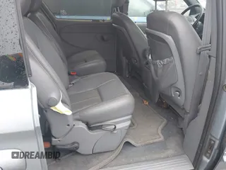 2004 Chrysler Town & Country Touring with VIN 2C4GP54L54R585259, listed as a IAAI auction lot 41934045 with 211,376 mi miles and . Bid and sale history available at DreamBid. Image 8.