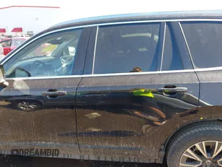 2021 Volvo XC90 Momentum with VIN YV4102PKXM1741082, listed as a IAAI auction lot 41803261 with 42,986 mi miles. Bid and sale history available at carsss.com. Image 15.