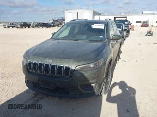 2021 Jeep Cherokee Latitude Lux with VIN 1C4PJLMX1MD221030, listed as a IAAI auction lot 41160799 with 121,011 mi miles. Bid and sale history available at carsss.com. Image 12.