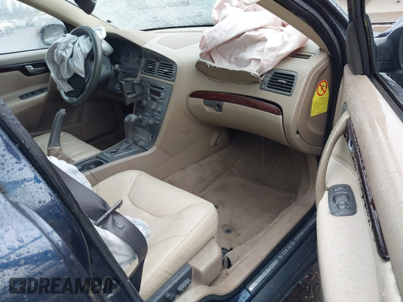 2002 Volvo V70 with VIN YV1SW58D921186348, listed as a IAAI auction lot 40729522 with 159,385 mi miles and . Bid and sale history available at DreamBid. Image 5.