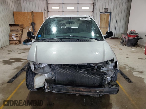 2005 Dodge Caravan SXT with VIN 1D4GP45RX5B165500, listed as a Copart auction lot 59680105 with 119,096 mi miles and Salvage title. Bid and sale history available at DreamBid. Image 5.