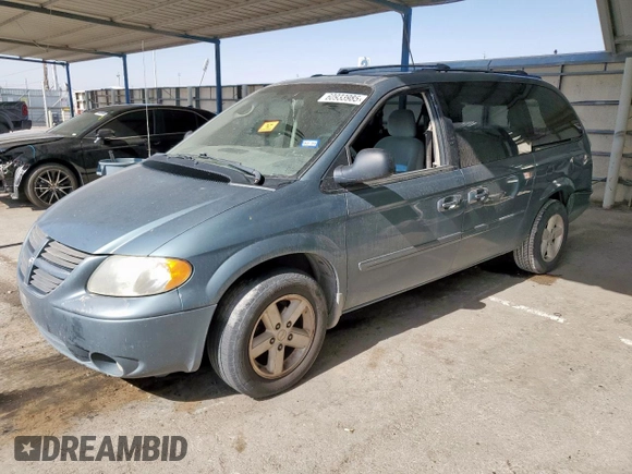 2005 Dodge Caravan SXT with VIN 2D4GP44L75R335536, listed as a Copart auction lot 60933985 with 212,231 mi miles and Salvage title. Bid and sale history available at DreamBid. Image 1.