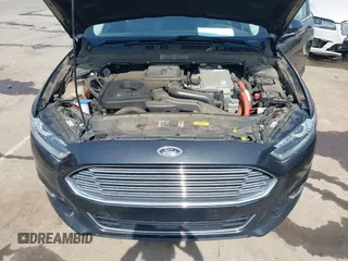 2013 Ford Fusion Titanium Hybrid with VIN 3FA6P0RU7DR355481, listed as a IAAI auction lot 41814003 with 177,789 mi miles. Bid and sale history available at carsss.com. Image 10.