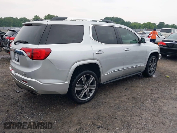 2017 GMC Acadia Denali z VIN 1GKKNXLS8HZ188018, wystawiony jako IAAI lot #42420881 z przebiegiem 150 134 mil mil oraz . Historia ofert i sprzedaży dostępna na DreamBid. Obrazek 4.