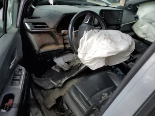 2022 Toyota Sienna XLE Woodland Edition with VIN 5TDASKFC3NS047202, listed as a Copart auction lot 68211834 with 0 mi miles and Salvage Title. Bid and sale history available at carsss.com. Image 8.