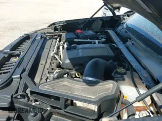 2022 Chevrolet Silverado 1500 z VIN 1GCUDJETXNZ512558, wystawiony jako IAAI lot #42971266 z przebiegiem 54 224 mil mil oraz . Historia ofert i sprzedaży dostępna na DreamBid. Obrazek 19.