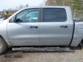 2023 Ram 1500 Big Horn с VIN 1C6RRFFG3PN690013, выставлен на аукционе IAAI как лот 42007736 с пробегом 37 021 миль миль и . История ставок и продаж доступна на DreamBid. Изображение 15.