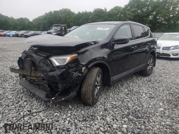 2017 Toyota RAV4 LE z VIN 2T3BFREV4HW663532, wystawiony jako Copart lot #57798035 z przebiegiem 100 922 mil mil oraz Szkoda całkowita • Salvage title. Historia ofert i sprzedaży dostępna na DreamBid. Obrazek 1.
