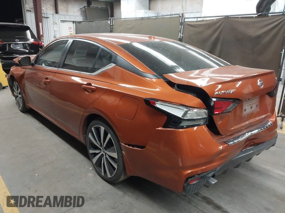 2022 Nissan Altima SR z VIN 1N4BL4CV2NN336165, wystawiony jako IAAI lot #42093865 z przebiegiem 72 340 mil mil oraz . Historia ofert i sprzedaży dostępna na DreamBid. Obrazek 3.