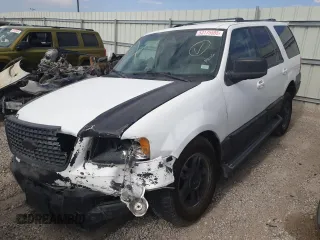 2004 Ford Expedition Special Service z VIN 1FMPU15L74LA89058, wystawiony jako Copart lot #53175585 z przebiegiem 242 560 mil mil oraz Nie do naprawy • Non repairable. Historia ofert i sprzedaży dostępna na DreamBid. Obrazek 1.