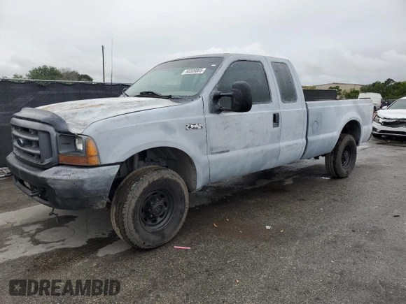 2000 Ford F-250 XL with VIN 1FTNX21F3YED35736, listed as a Copart auction lot 50309805 with 303,811 mi miles and Salvage title. Bid and sale history available at DreamBid. Image 1.