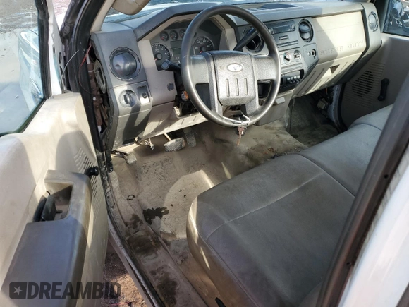 2008 Ford F-350 XL with VIN 1FDSF34558EC09372, listed as a Copart auction lot 84695984 with Not Provided miles and Clean Title. Bid and sale history available at DreamBid. Image 8.