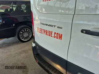 2020 Ford Transit Cargo z VIN 1FTYE1C89LKA17335, wystawiony jako IAAI lot #42561511 z przebiegiem 276 728 mil mil oraz . Historia ofert i sprzedaży dostępna na DreamBid. Obrazek 5.