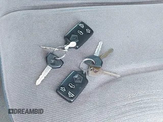 1994 Dodge Caravan Grand SE z VIN 1B4GH4432RX349830, wystawiony jako IAAI lot #42217968 z przebiegiem 161 577 mil mil oraz . Historia ofert i sprzedaży dostępna na DreamBid. Obrazek 11.