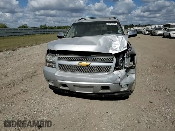 2013 Chevrolet Avalanche LT with VIN 3GNMCFE00DG149926, listed as a Copart auction lot 77456344 with 136,504 mi miles and Salvage Title. Bid and sale history available at DreamBid. Image 11.