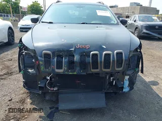 2017 Jeep Cherokee Latitude с VIN 1C4PJLCB7HW507397, выставлен на аукционе IAAI как лот 42382161 с пробегом 87 359 миль миль и . История ставок и продаж доступна на DreamBid. Изображение 6.