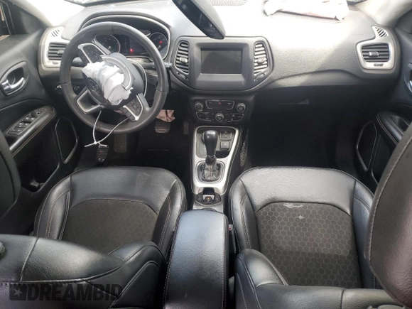 2021 Jeep Compass Altitude z VIN 3C4NJDBB5MT599544, wystawiony jako Copart lot #52992425 z przebiegiem 85 853 mil mil oraz Szkoda całkowita • Salvage title. Historia ofert i sprzedaży dostępna na DreamBid. Obrazek 8.