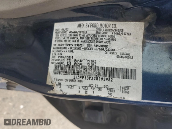 2002 Ford Escort Fleet Standard with VIN 3FAFP13PX2R193982, listed as a Copart auction lot 86896044 with 260,648 mi miles and Salvage title. Bid and sale history available at DreamBid. Image 12.