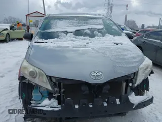 2012 Toyota Sienna with VIN 5TDZK3DC6CS277471, listed as a IAAI auction lot 41326894 with 0 mi miles. Bid and sale history available at carsss.com. Image 12.