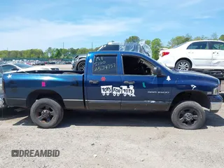2005 Dodge 2500 SLT z VIN 3D7KS28D65G771187, wystawiony jako IAAI lot #42235215 z przebiegiem Nie podano mil oraz . Historia ofert i sprzedaży dostępna na DreamBid. Obrazek 13.