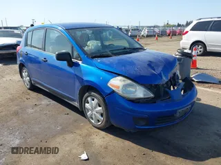 2008 Nissan Versa 1.8 S with VIN 3N1BC13E68L394599, listed as a IAAI auction lot 42003306 with 182,811 mi miles. Bid and sale history available at carsss.com. Image 1.