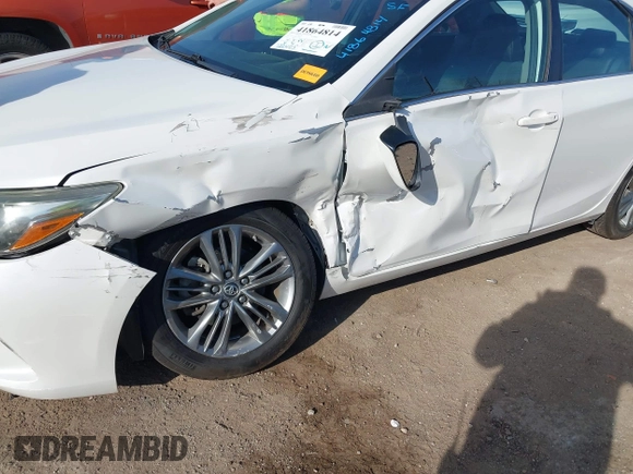 2017 Toyota Camry XLE with VIN 4T1BF1FK2HU315596, listed as a IAAI auction lot 41864814 with 122,448 mi miles. Bid and sale history available at carsss.com. Image 6.