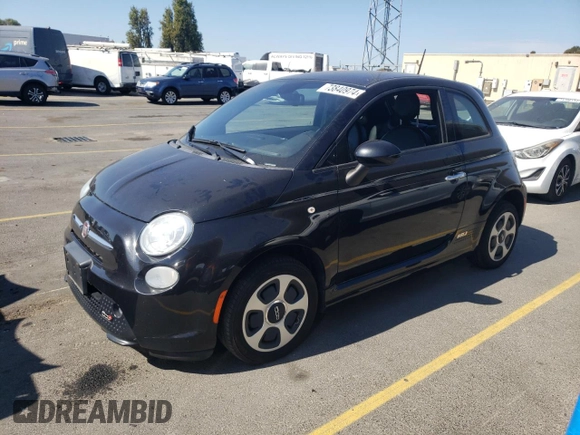 2013 FIAT 500e z VIN 3C3CFFGE9DT714089, wystawiony jako Copart lot #73840974 z przebiegiem 79 837 mil mil oraz Czysty tytuł • Clean title. Historia ofert i sprzedaży dostępna na DreamBid. Obrazek 1.